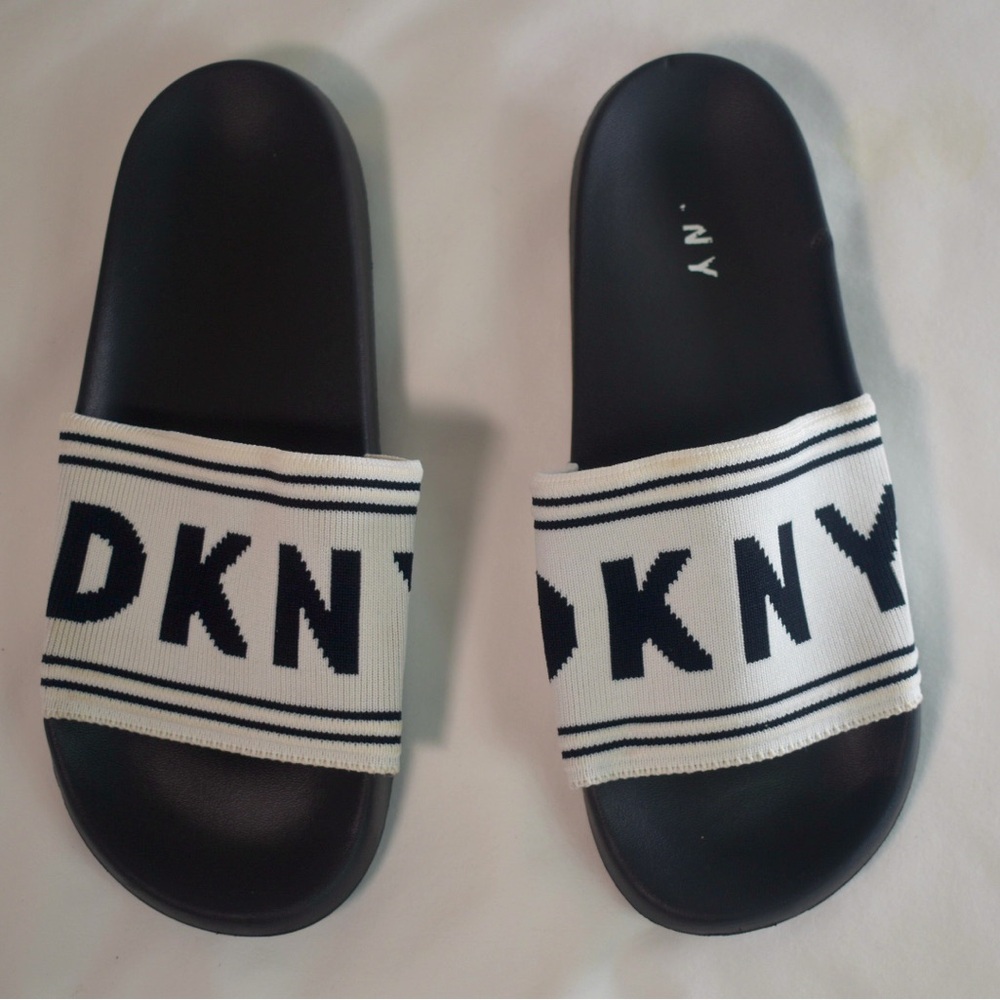 DKNY ZORA KNIT SLIDE
